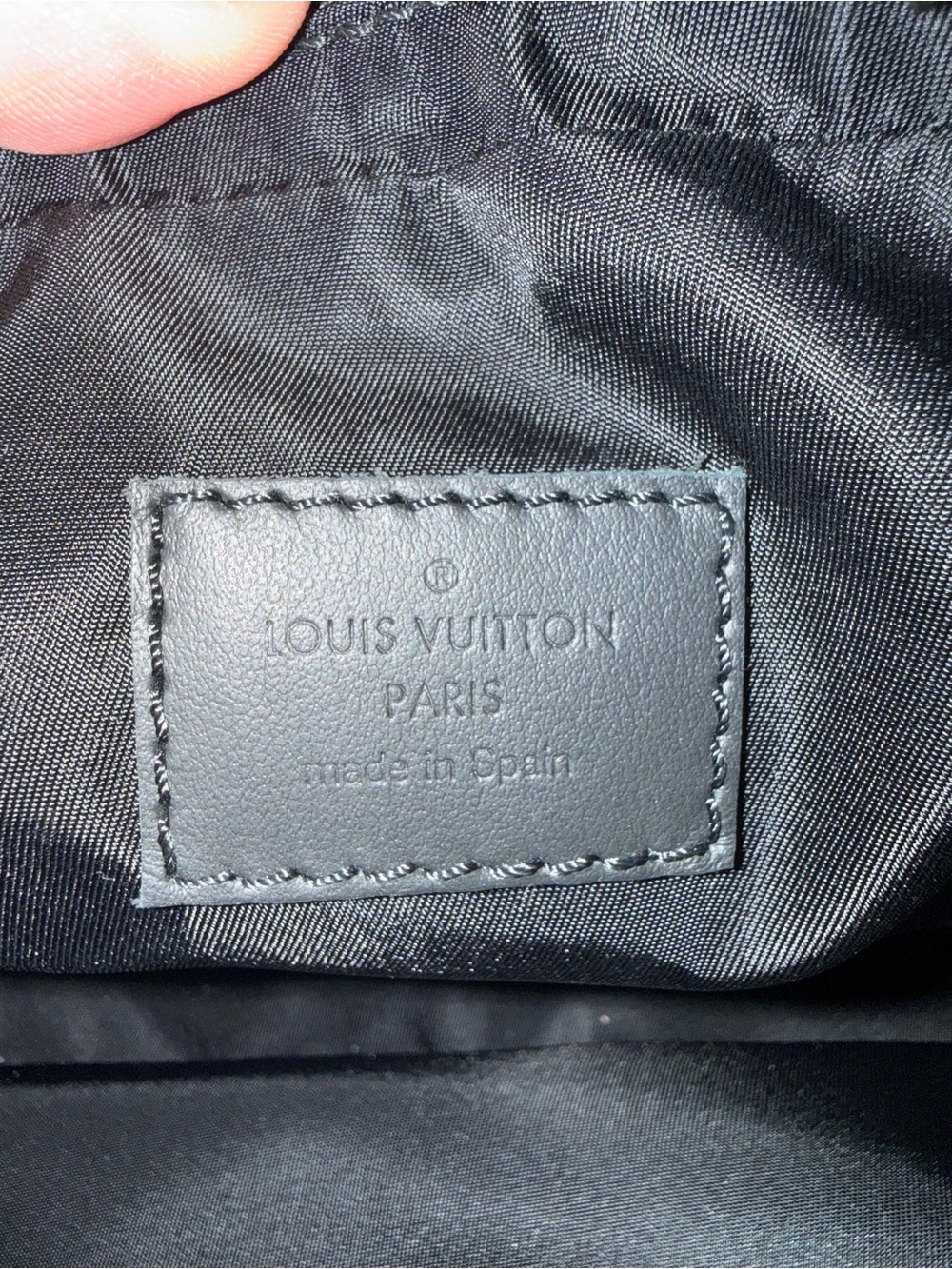 *RARE* Louis Vuitton Comet Messenger PM - Picture 9 of 13